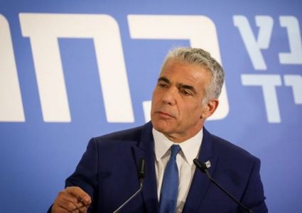 لابيد: "لا نية لنتنياهو للتفاوض مع الفلسطينيين"