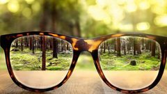 دراسة: ارتداء النظارات يحمي من الإصابة بكورونا