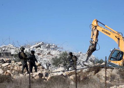 الاحتلال يخطر بهدم منزلين في واد الحمص ببيت لحم