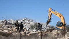 الاحتلال يخطر بهدم منزلين في واد الحمص ببيت لحم