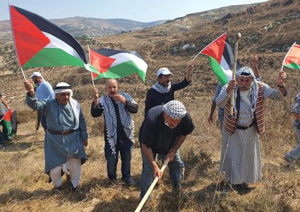 الاحتلال يطلق قنابل الغاز على المشاركين بفعالية وطنية جنوب نابلس