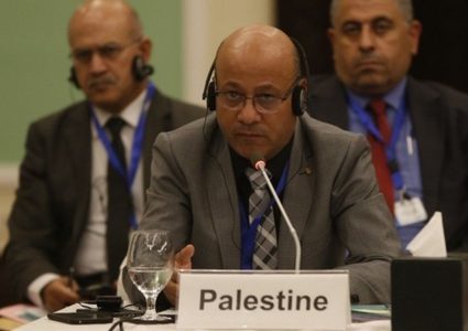 أبو هولي يدعو "الأونروا" لعمل خطة سريعة لمواجهة "كورونا"