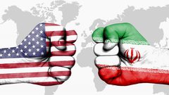 خبير في الشأن الأمريكي: عقوبات ترامب على ايران مناورة انتخابية