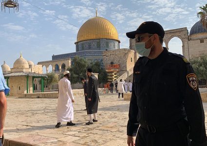 اقتحام عدد من المتطرفين باحات المسجد الاقصى بحماية شرطة الاحتلال تزامنا مع عيد ما يسمى عيد العرش اليهودي