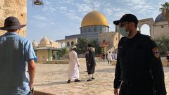 اقتحام عدد من المتطرفين باحات المسجد الاقصى بحماية شرطة الاحتلال تزامنا مع عيد ما يسمى عيد العرش اليهودي