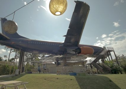 إندونيسيا.. افتتاح "مطعم الطائرة" لتقديم شرائح اللحم اللذيذة