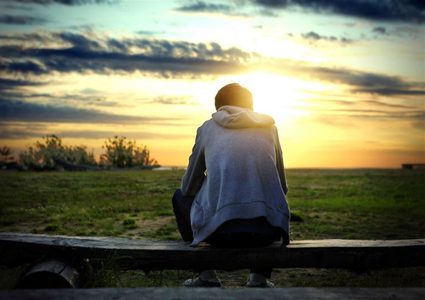 دراسة: العزلة تعرض المراهقين لخطر الإصابة بالنوبات القلبية