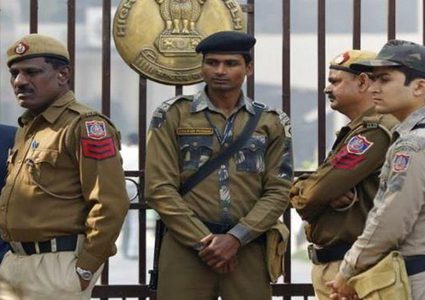 الهند.. اعتقال رجل بقر بطن زوجته الحبلى لمعرفة جنس الجنين !