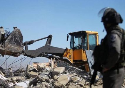 بيت لحم: الاحتلال يهدم جدرانا استنادية بقرية بتير