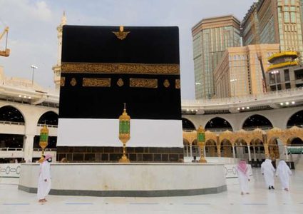 بعد توقف استمر قرابة 7 أشهر...السعودية تسمح بأداء العمرة