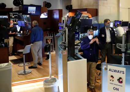 بورصة وول ستريت تغلق مرتفعة بدعم من أمازون