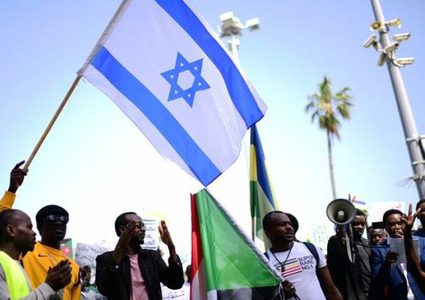 السودان تقترب من التطبيع مع "إسرائيل" مقابل المال