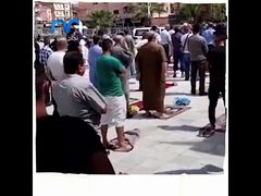 احتجاجات في الجزائر بعد اعتقال إمام مسجد أثناء الصلاة