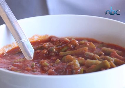 شاهد طريقة عمل الفاصوليا الخضراء في المطبخ الفلسطيني