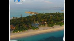 جزر المالديف تفتح أبوابها للسياح مجانا