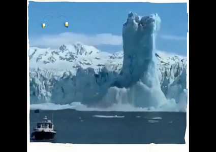 مشهد يحبس الأنفاس لانهيار جبل جليدي في القطب الشمالي