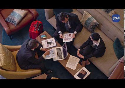 التحدث بصوت عالي يساعد على انتشار فيروس كورونا في الهواء