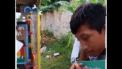 تحويل عربة "التوك توك" لمدرسة متنقلة بسبب كورونا