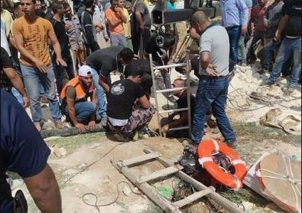 5 وفيات واصابة حرجة جراء سقوطهم في حفرة بدير العسل جنوب الخليل