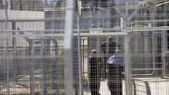 الاحتلال يواصل عزل أربع أسيرات في سجن الدامون