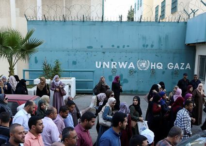 الأونروا: أزمة مالية تهدد صرف رواتب 30 ألف موظف