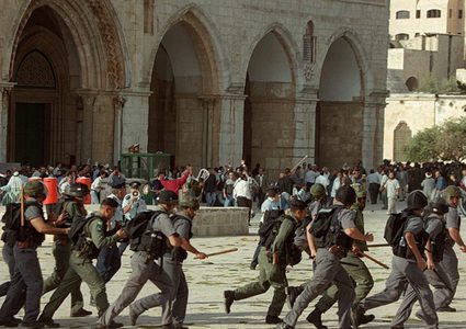 حماس والجهاد تؤكدان المقاومة في ذكرى اندلاع انتفاضة الأقصى