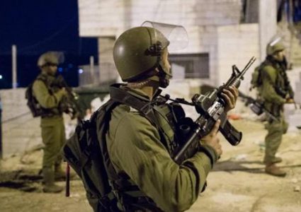 الاحتلال يعتقل مواطنا غرب بيت لحم
