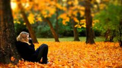 كيف تتمكن من محاربة اكتئاب الخريف ؟