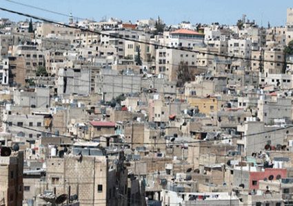 الأردن: فرض حظر التجول الشامل في مخيم البقعة للاجئين الفلسطينيين