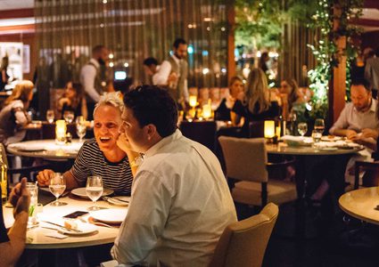 دراسة: "ضوضاء المطاعم" تؤثر على درجة استمتاعك بطعامك