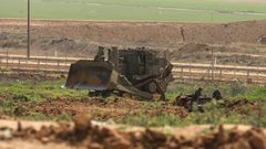 جرافات وآليات الاحتلال تتوغل شرق خان يونس