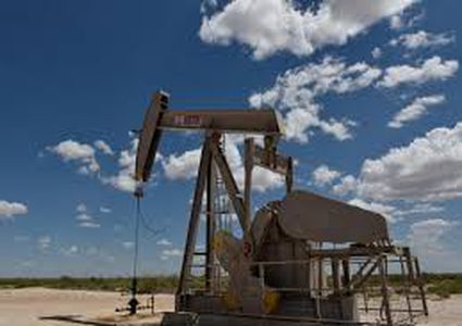 استقرار اسعار النفط بفضل آمال تحفيز أمريكي