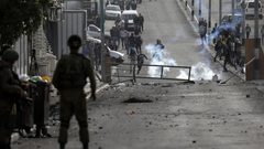 اندلاع مواجهات مع قوات الاحتلال وسط الخليل