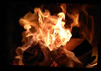 الصين.. زوج يحرق زوجته أثناء بث مباشر على الانترنت