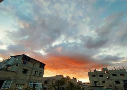 الطقس: أجواء معتدلة ويطرأ انخفاض طفيف على درجات الحرارة