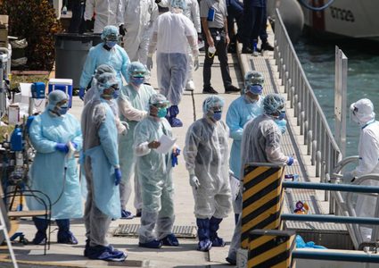 واشنطن: 54 ألف إصابة بفيروس كورونا و900 وفاة خلال اليوم الماضي