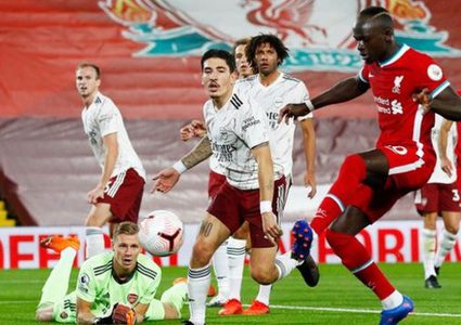 إصابة نجم ليفربول بفيروس "كورونا"