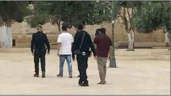 القدس: الاحتلال يعتقل اثنين من حراس مقبرة باب الرحمة