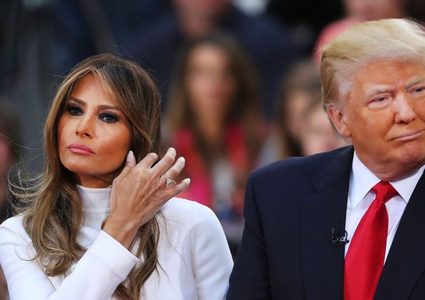 عريقات: الرئيس عباس يتمنى لترامب وعقيلته ميلانيا الشفاء العاجل