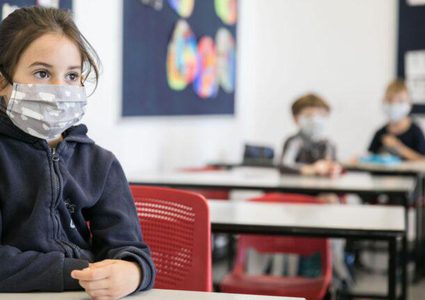 طولكرم: إغلاق مدرستين في مخيم نور شمس بسبب كورونا