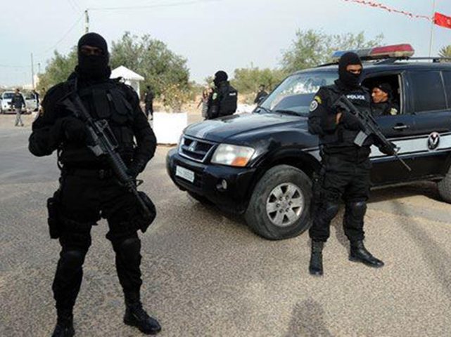 الشرطة برام الله تقرر وقف إصدار المخالفات وخصصت اليوم للتوعية