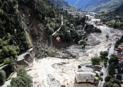 فيضانات وعواصف قوية تضرب فرنسا وإيطاليا