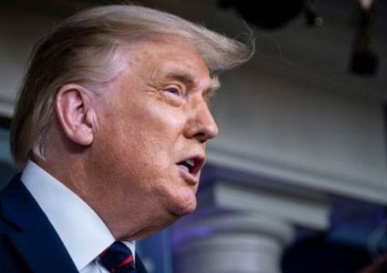 شاهد ترامب يغادر البيت الأبيض إلى المستشفى بعد إصابته بكورونا