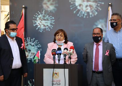 60% من حالات سرطان الثدي المكتشفة مبكرًا لا تحتاج لعلاج كيميائي