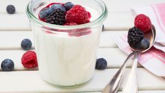 تناول لبن الزبادي يوميا يحميك من سرطان الرئة