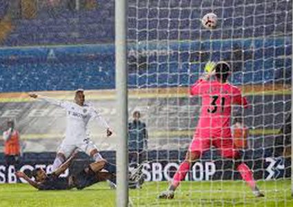 رودريجو يمنح ليدز المقاتل التعادل مع مانشستر سيتي