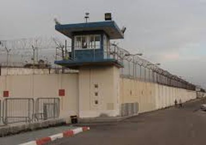 محكمة الاحتلال تؤجل محاكمة الاسير بدوي للمرة ال20 على التوالي