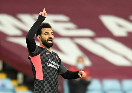 الفيفا يسلط الضوء على إنجاز صلاح في الليلة السوداء