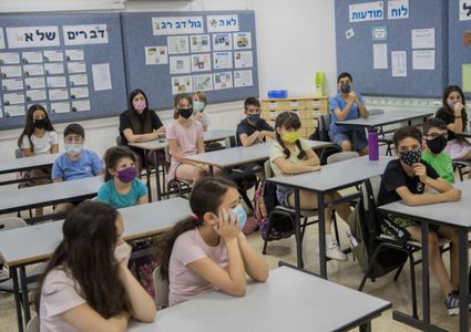 بسبب كورونا.. توصية باستمرار الدراسة عن بعد في دولة الاحتلال