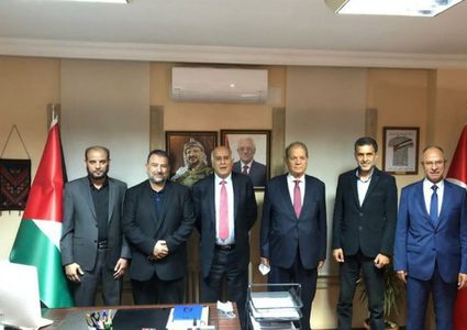 د. حمايل: وفد فتح يصل سوريا اليوم لاستكمال الحوار مع الفصائل